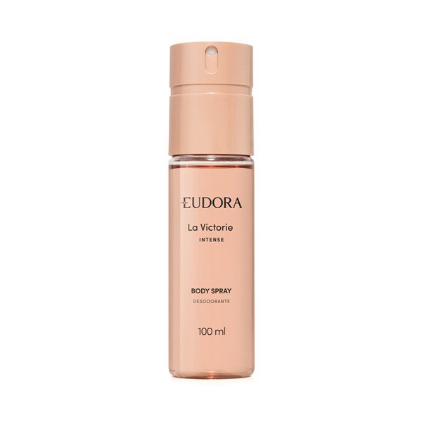 Frasco rosado do body spray La Victorie Intense, da Eudora